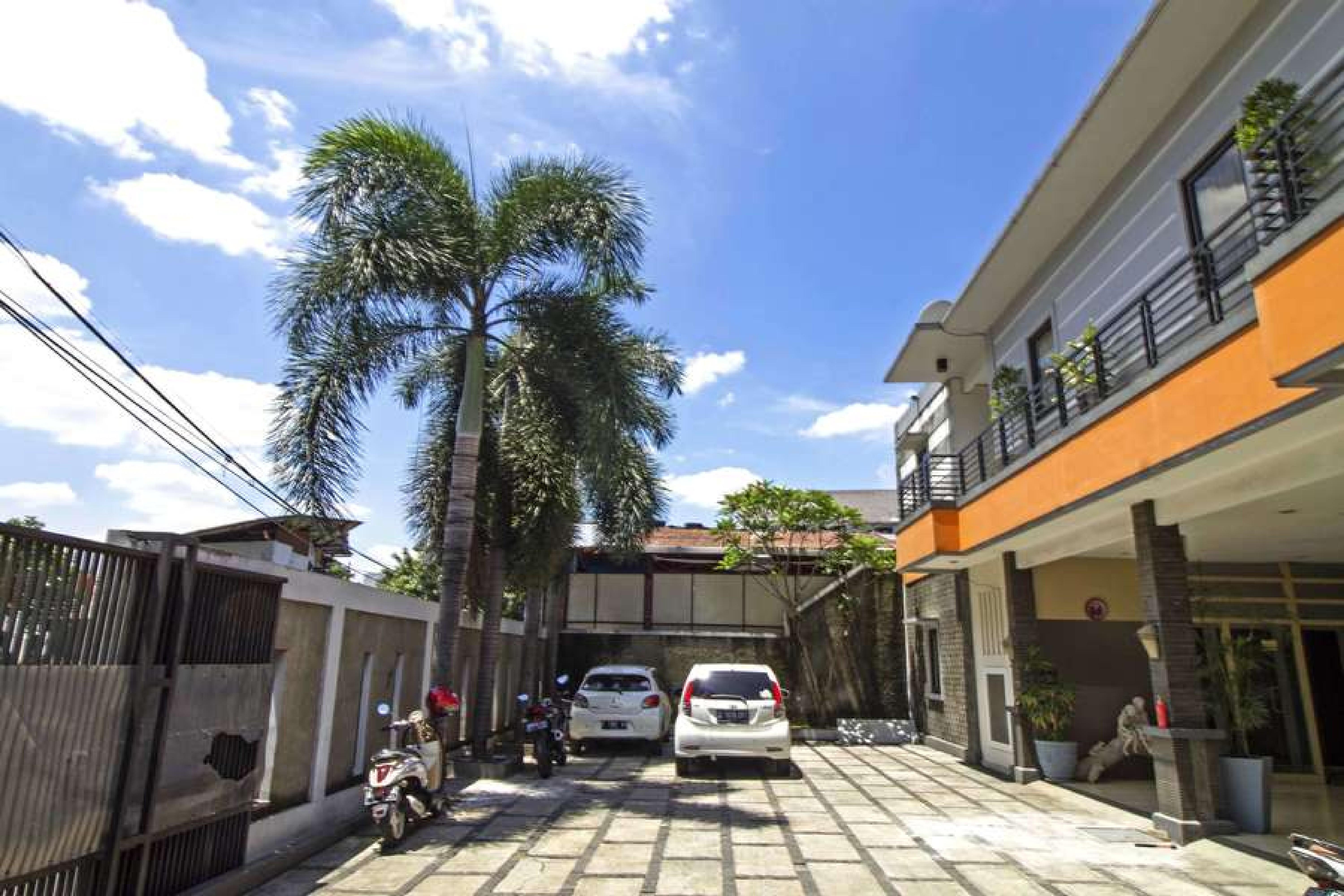 فندق Reddoorz @ Pangeran Antasari 2 تْشيلانداك المظهر الخارجي الصورة